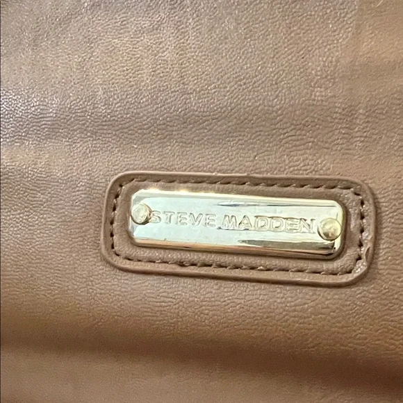 Steve Madden Brown, Gray, White Woven Handbag, Yellow Liner - NWOT Vegan Leather - Picture 2 of 8